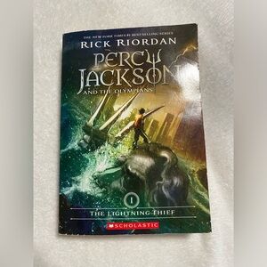 Percy Jackson & the Olympians The Lightning Thief By Rick Riordan
